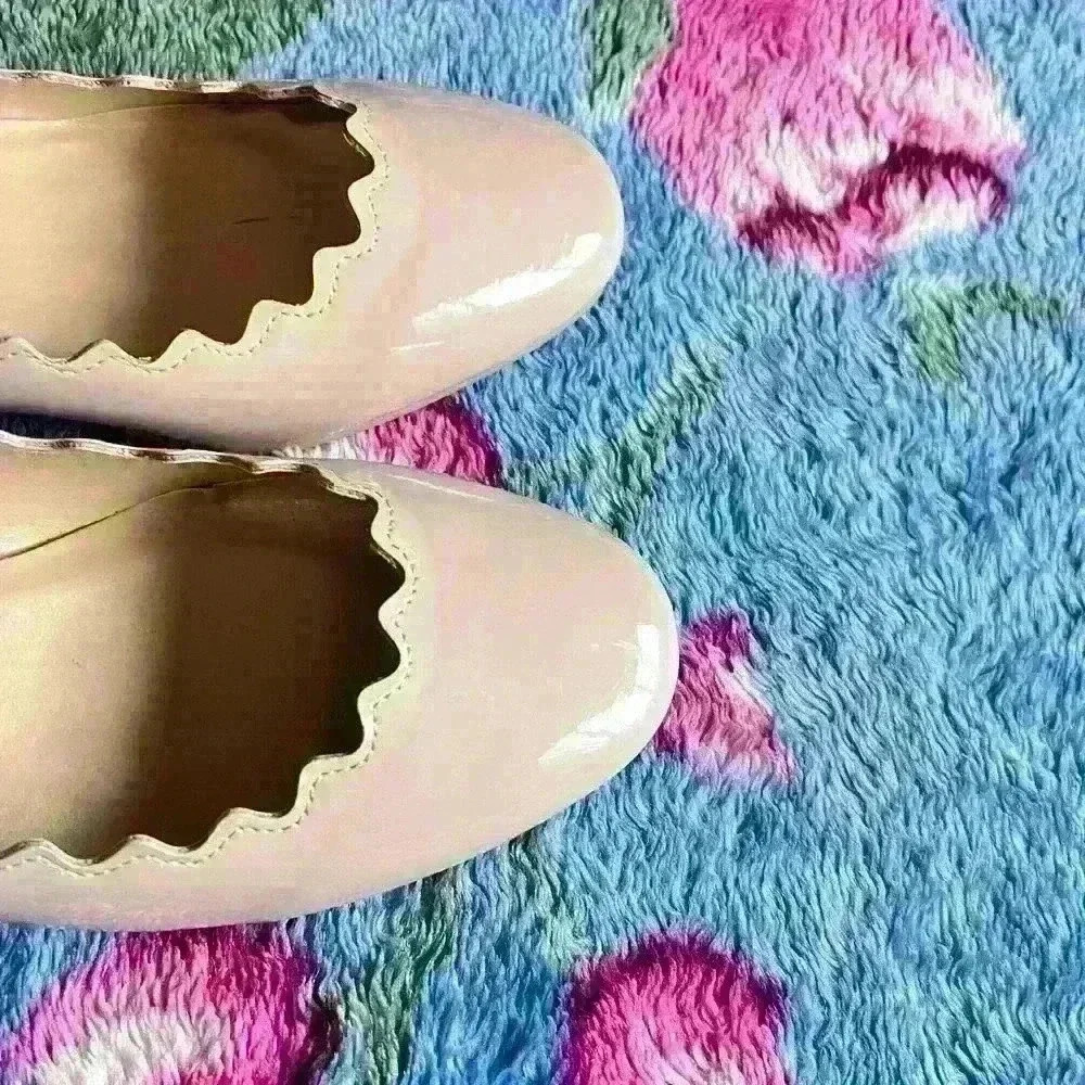 Beige faux patten leather scallop heels size 8#classy#girly#oldmoney#femine - Picture 7 of 10